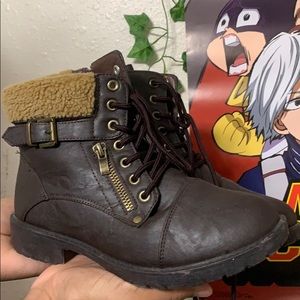 These shoes are used.